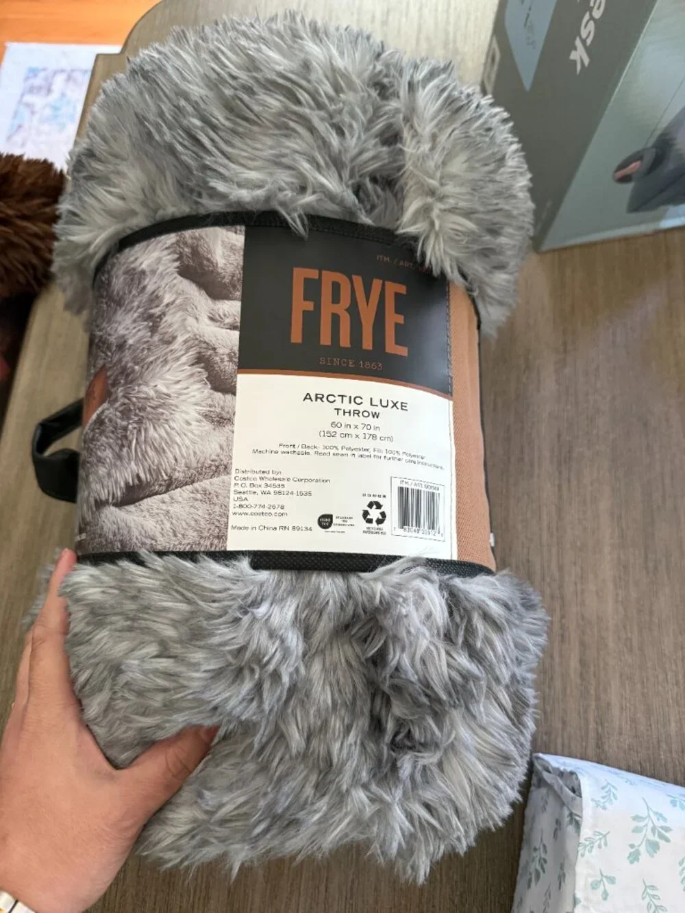 FRYE Arctic Luxe Faux Fur Throw Blanket Gray 60x70 New